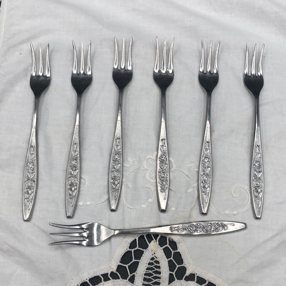 Vintage Eldan Stainless Steel Flatware Japan Roses 7 Pickle/ Dessert Forks